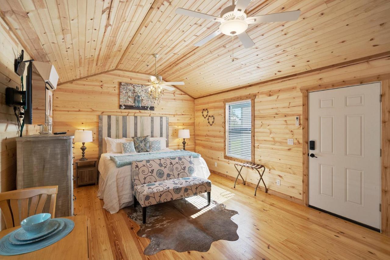 弗雷德里克斯堡 Charming Casita Right On Main St!酒店 外观 照片