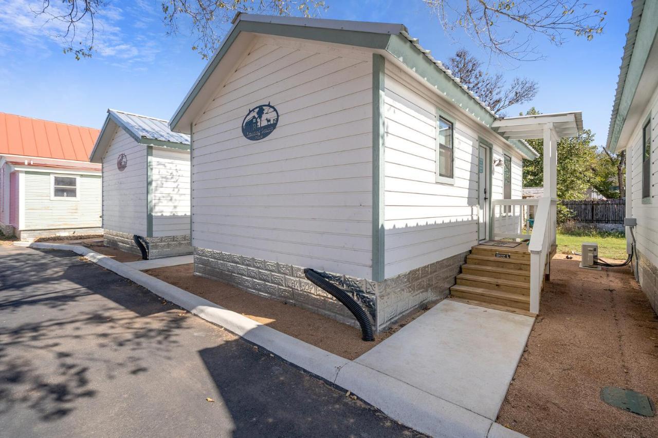 弗雷德里克斯堡 Charming Casita Right On Main St!酒店 外观 照片