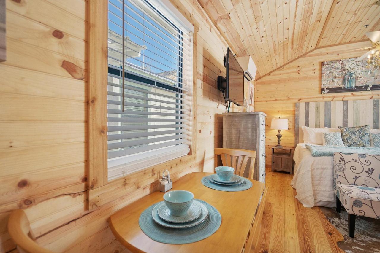 弗雷德里克斯堡 Charming Casita Right On Main St!酒店 外观 照片